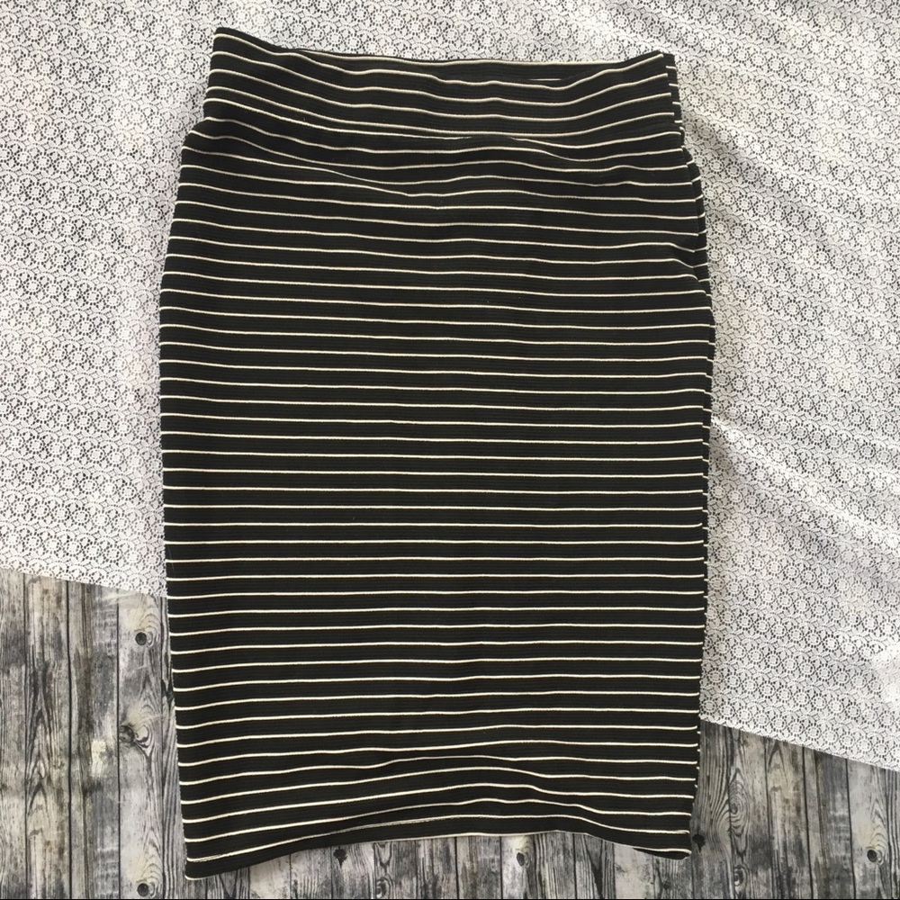 🔵3/$25:4/$30 Striped Stretchy Pencil Skirt
